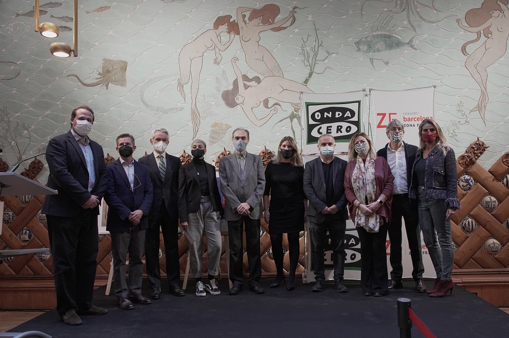 el consorci de la zona franca de barcelona y onda cero reconocen la labor de aadas y la fundació paliaclínic