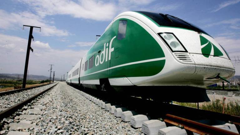 adif y adif av retoman el crecimiento de sus ingresos conjuntos por la mejora de la liquidación de los cánones ferroviarios