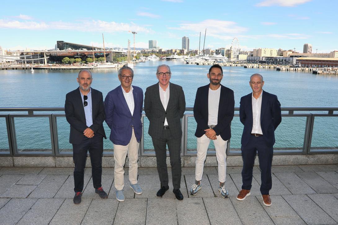 el director general d’anen, jordi carrasco; el presidente del salón náutico, luis conde; el presidente del port de barcelona, josé alberto carbonell; el director del salón náutico, josep antoni llopart; y el director de port vell, david pino.