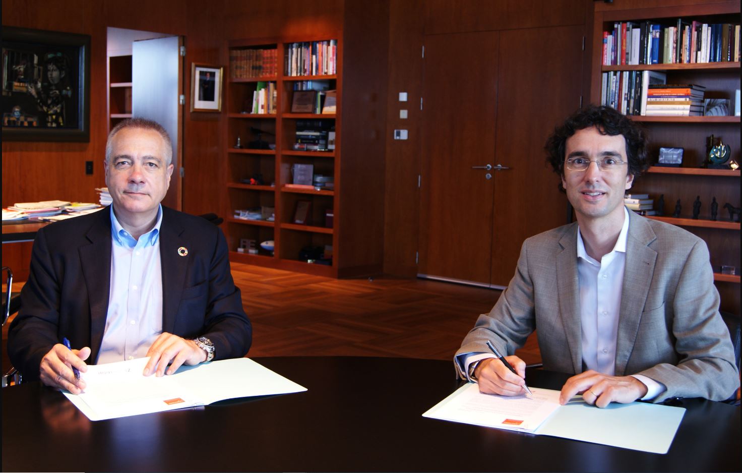 firma de pere navarro czfb y enric urreta de 22@network