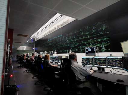 adif licita la instalación de un nuevo videowall en el centro de regulación de circulación de barcelona (crc)