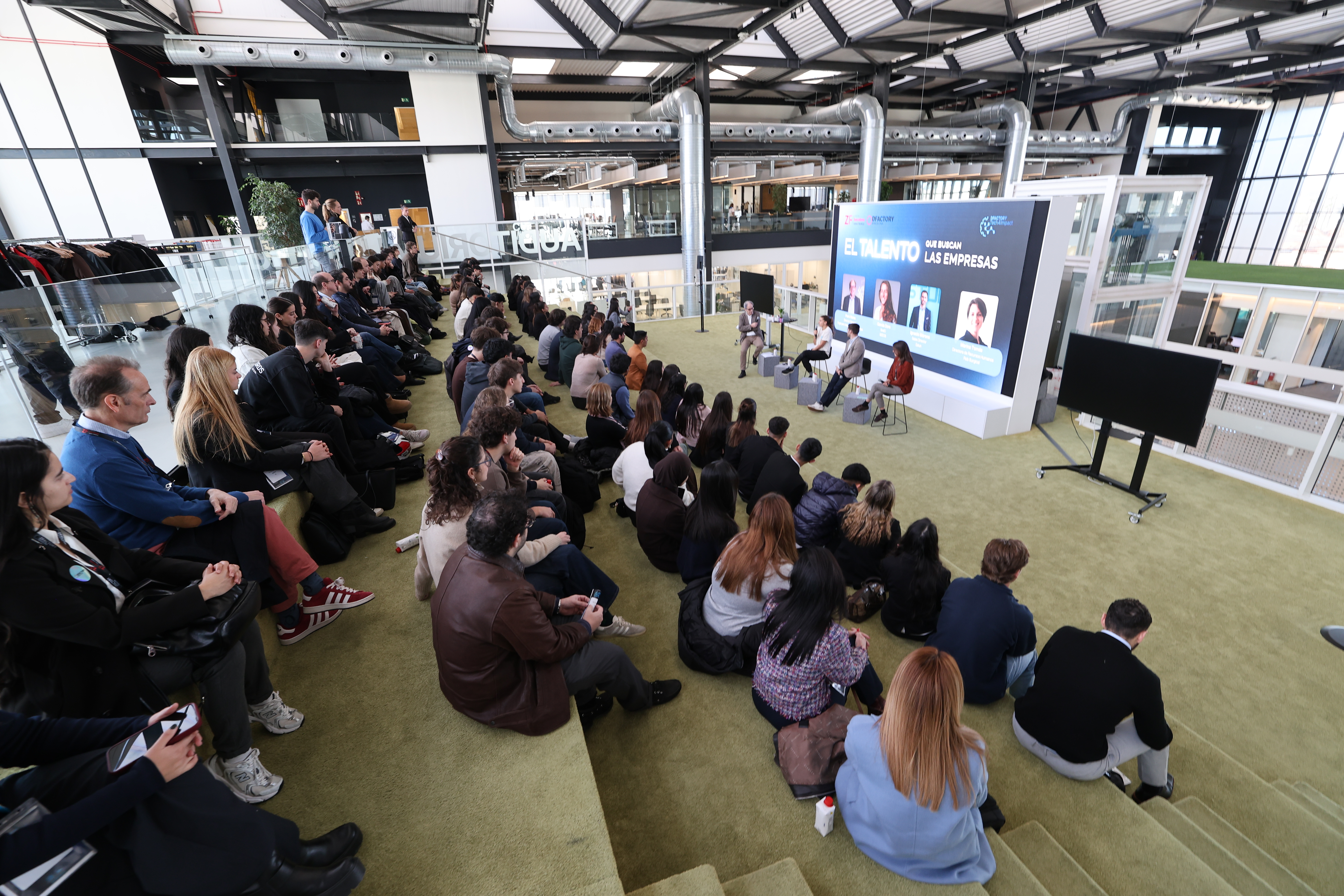 DFactory Barcelona impulsa el talento digital con Tech4Impact y conecta a 300 universitarios con la industria 4.0