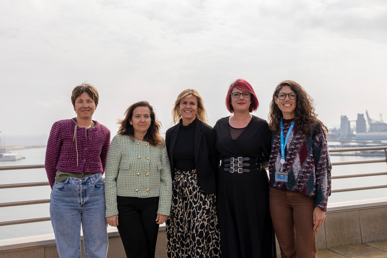 mujeres_port_barcelona