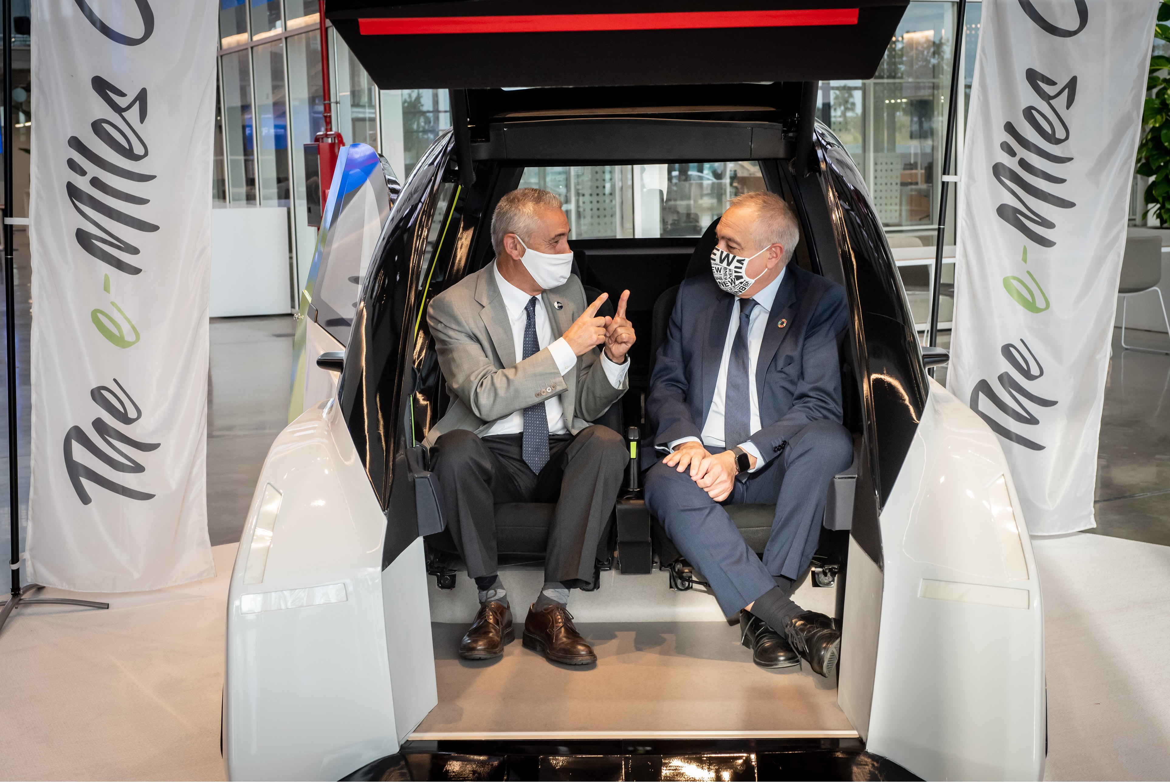 the e-miles company se incorpora al dfactory con su revolucionario prototipo de vehículo eléctrico