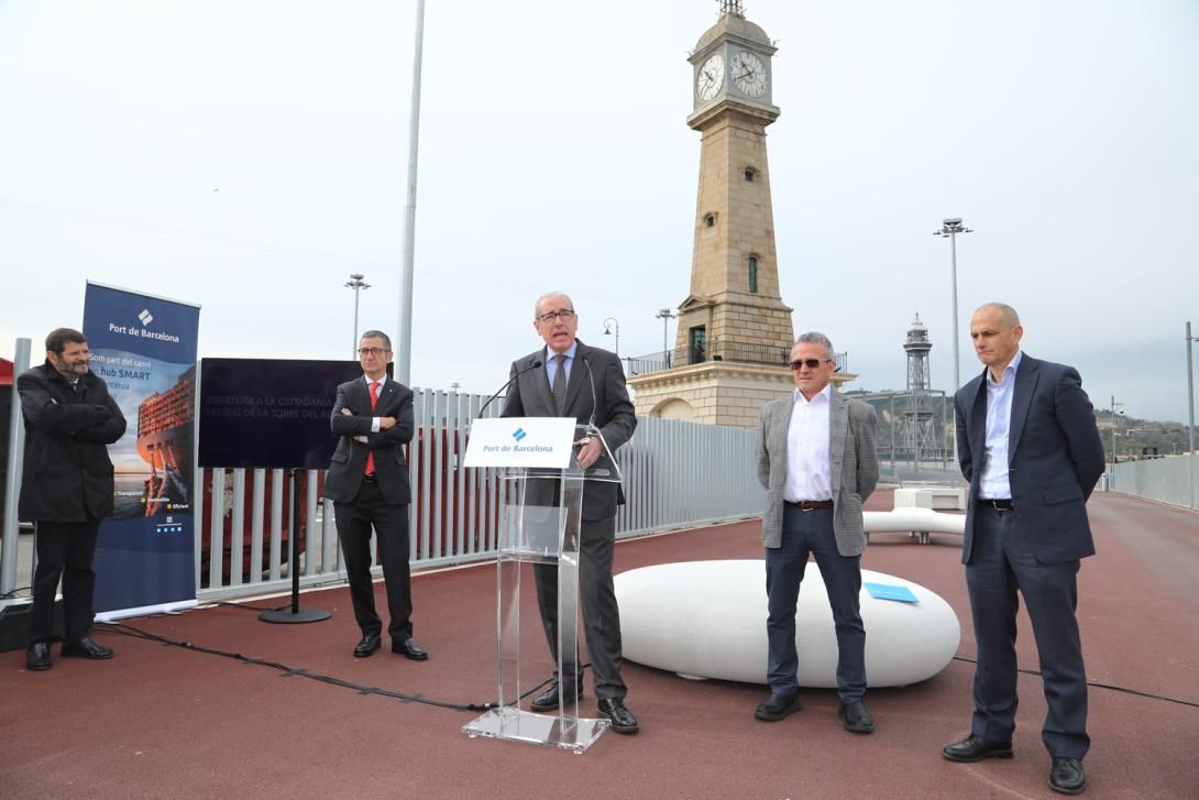 josé alberto carbonell, presidente del port de barcelona, en su discurso durante la presentación de la remodelación del muelle de pescadors.