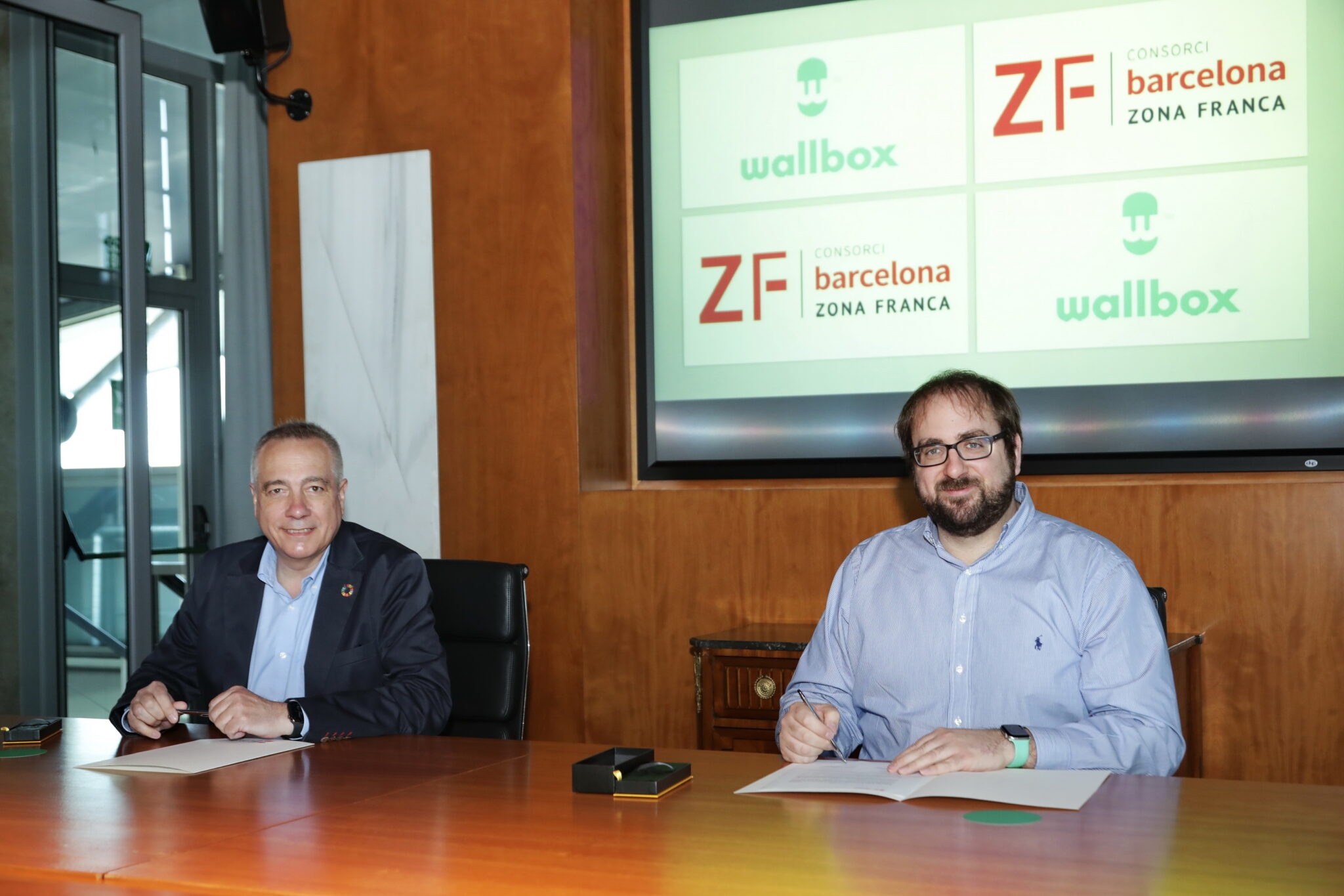 firma de walwox y pere navarro de czfb