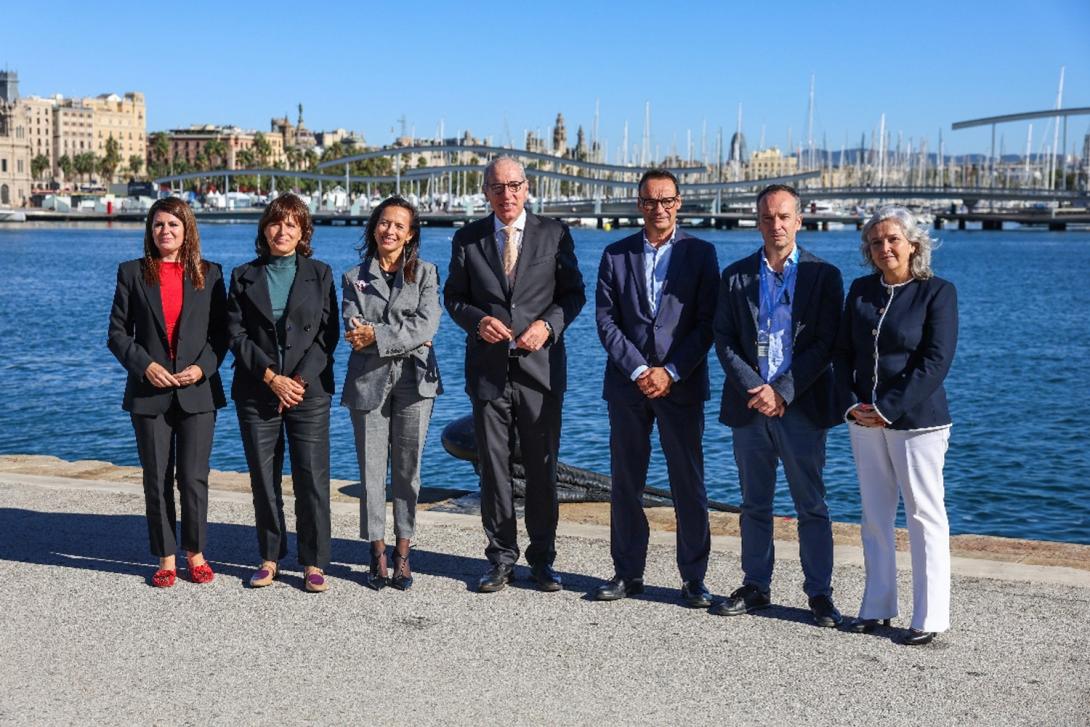 el port de barcelona y red eléctrica impulsan conjuntamente la descarbonización de las instalaciones portuarias