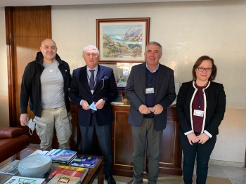 el jefe de división de seguridad de la autoridad portuaria se jubila tras casi 40 años de servicio en el puerto