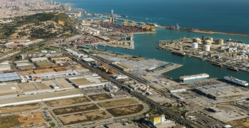 el polígono industrial de la zona franca, un puente natural y cultural hacia el norte de África e iberoamérica