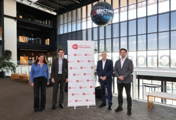 firma del acuerdo entre el consorci de la zona franca de barcelona y aijec