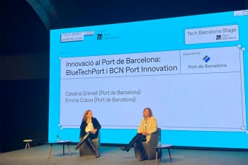 emma cobos, directora de innovación y estrategia de negocio del port de barcelona, y catalina grimalt, subdirectora general de organización y recursos internos, participando en el tech spirit 2023.