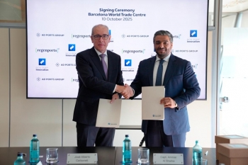ammar ay shaiba, ceo maritime & shipping cluster d'ad ports group, y de josé alberto carbonell, presidente de la fundación bcn port innovation y del port de barcelona