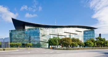 el ministro pedro duque inaugurará la primera incubadora europea de impresión 3d de la zona franca