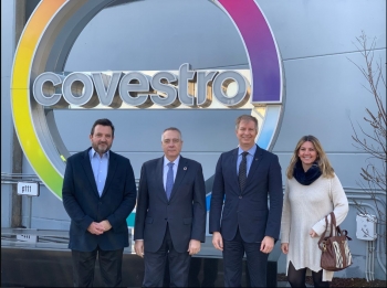 visita del consorci de la zona franca a covestro